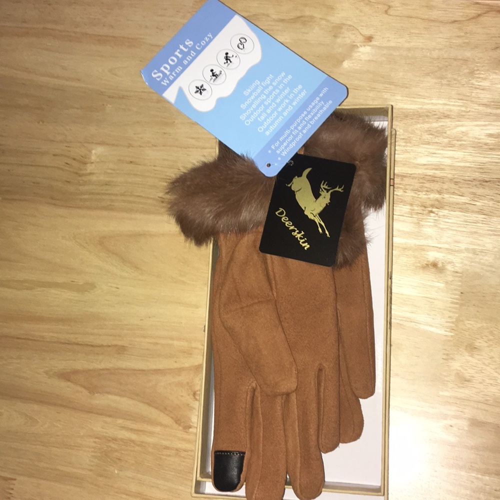 Women’s Gloves